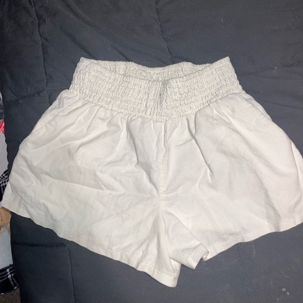NWT ribbed corduroy shorts